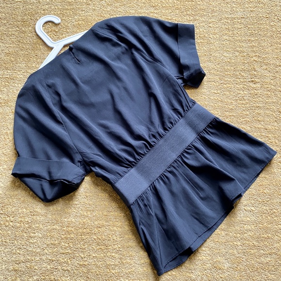 Banana Republic shirt silk. - Picture 4 of 5